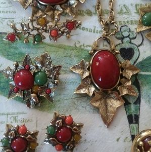 8 Pieces 1928 Leaf Fall Colors